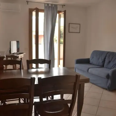 Clara Aparthotel